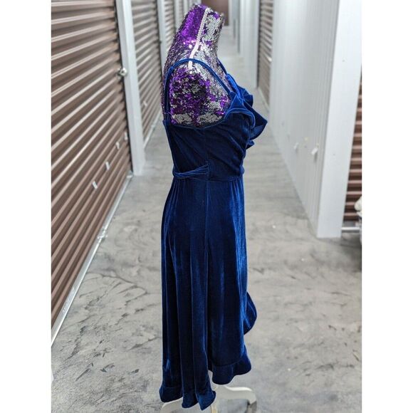 BCBG Size Medium Blue Ruffle Trim Velvet Wrap Dress NEW WITH TAGS - Picture 3 of 6
